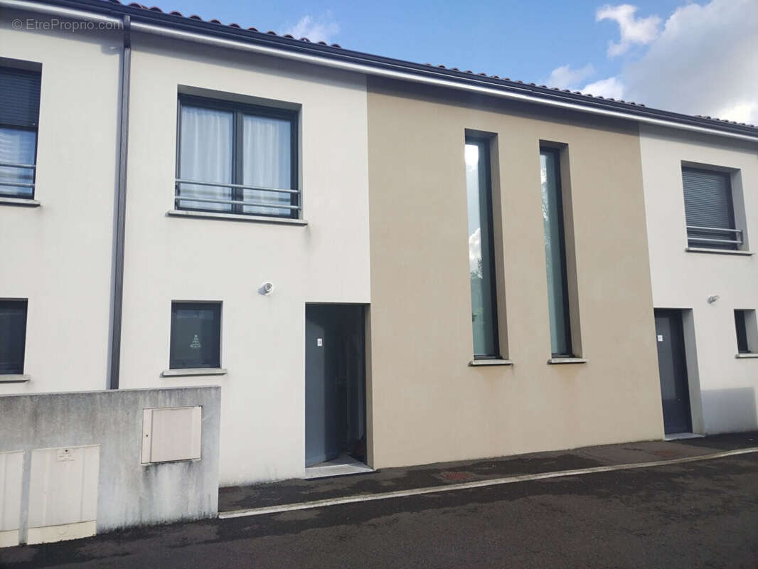 Maison à VILLENAVE-D'ORNON
