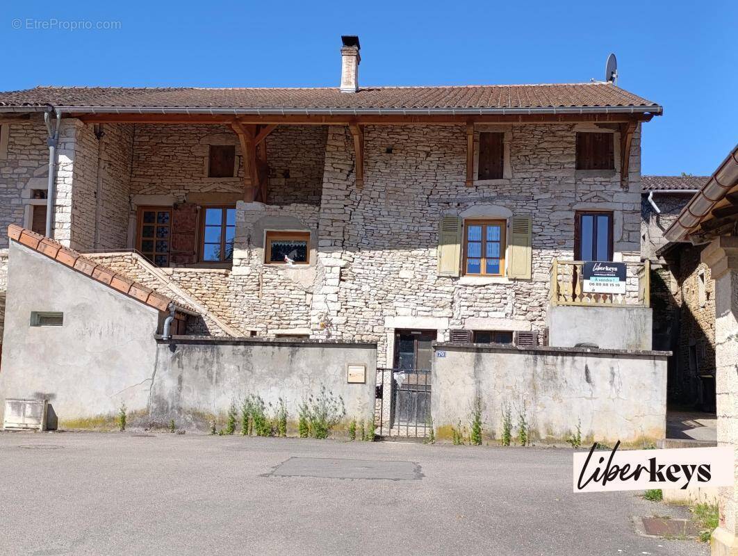 Maison à CHARDONNAY