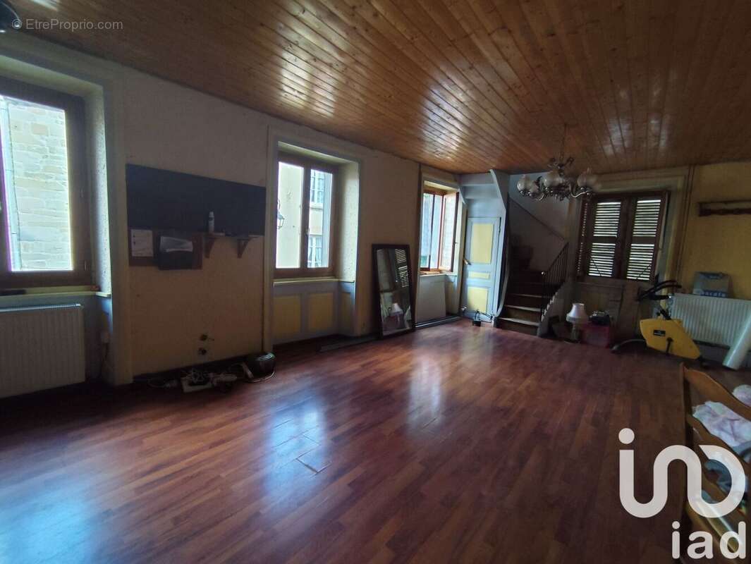 Photo 3 - Maison à SAINT-BONNET-LE-CHATEAU