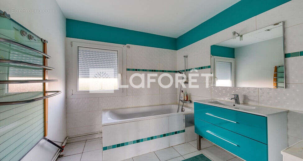 Maison à ROISSY-EN-BRIE