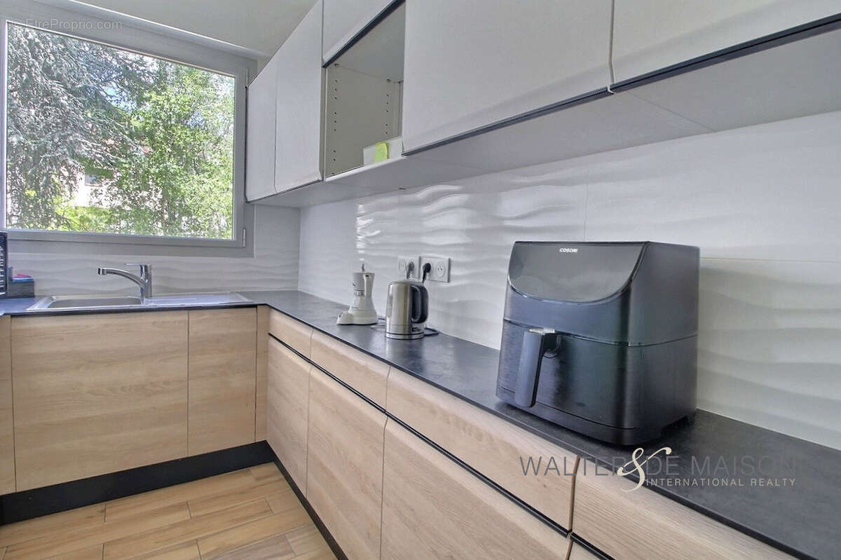 Appartement à VILLE-D&#039;AVRAY