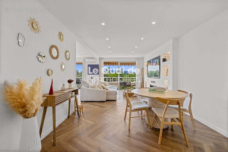 Appartement à LE CANNET