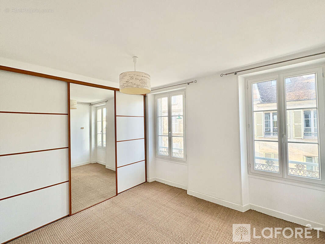Appartement à FONTAINEBLEAU