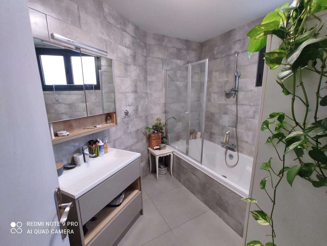 Maison à VIGNEUX-SUR-SEINE