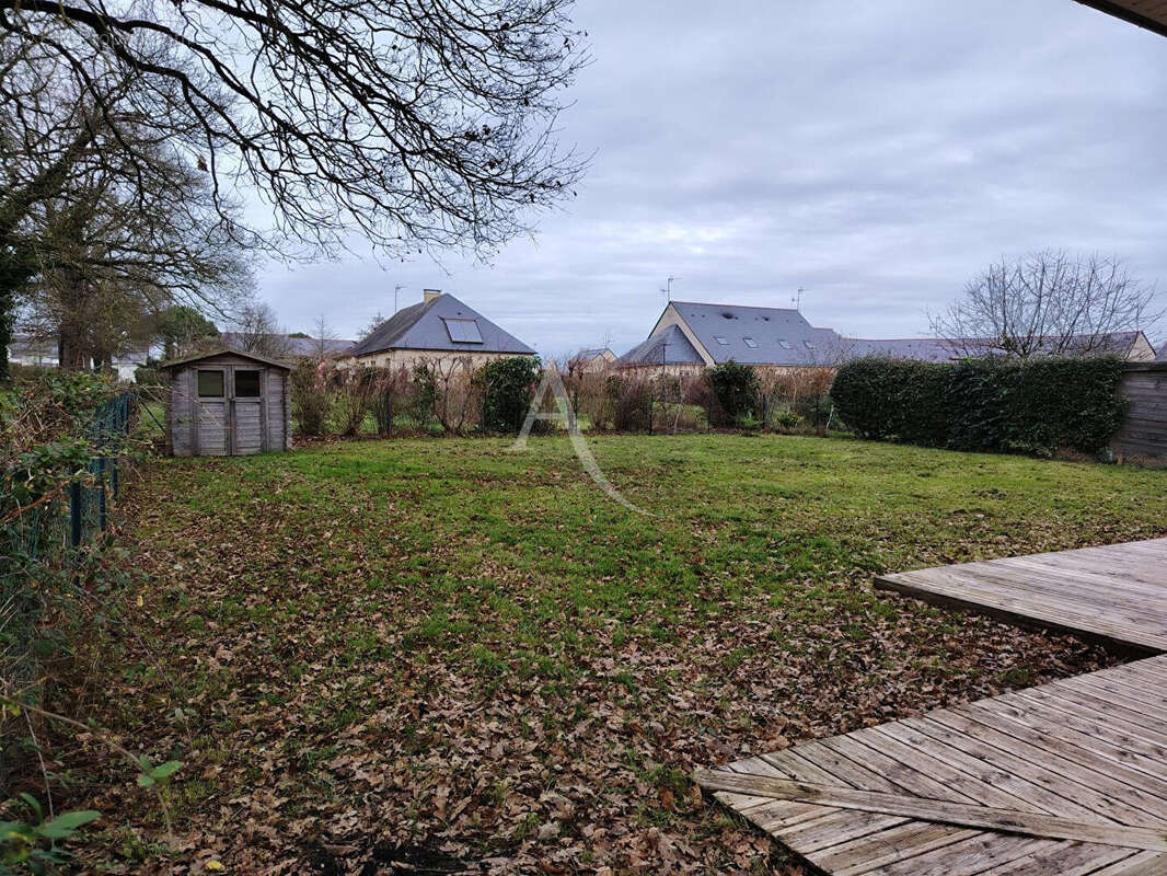 Maison à SAINT-CLEMENT-DE-LA-PLACE