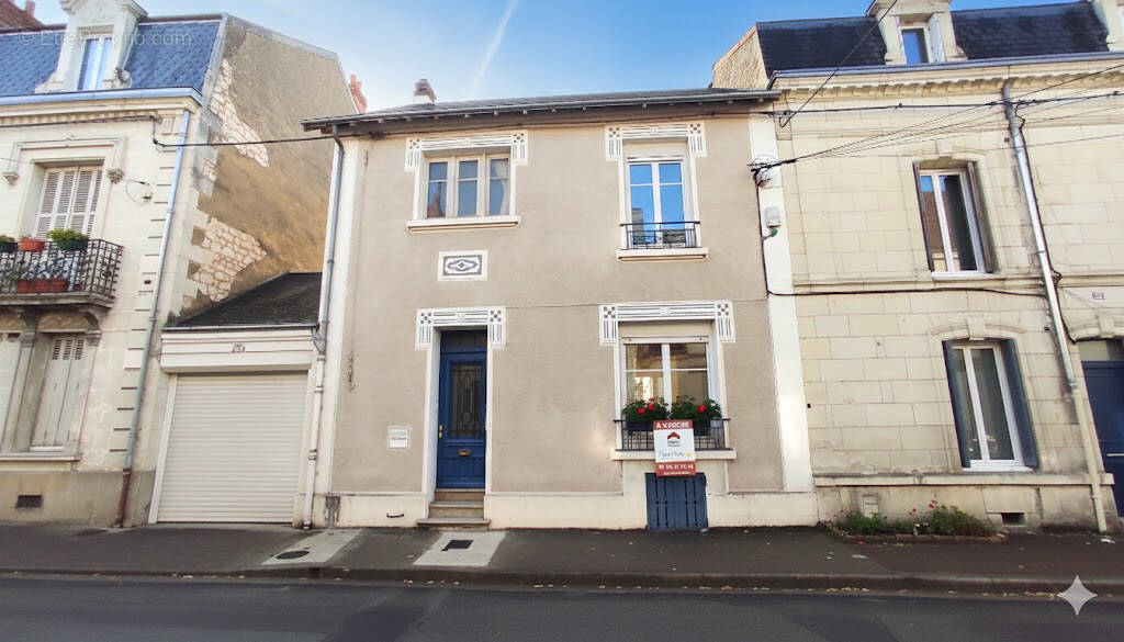Maison à CHATELLERAULT