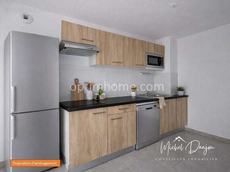 Appartement à PINS-JUSTARET
