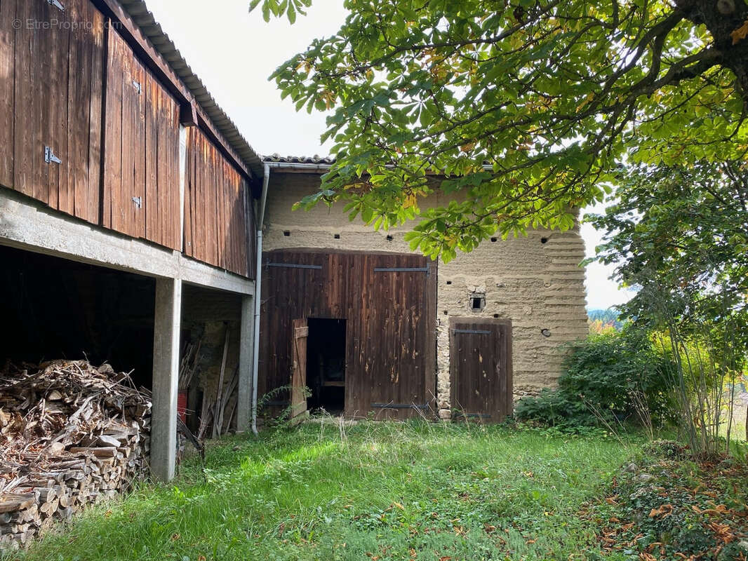 Maison à VOLLORE-VILLE