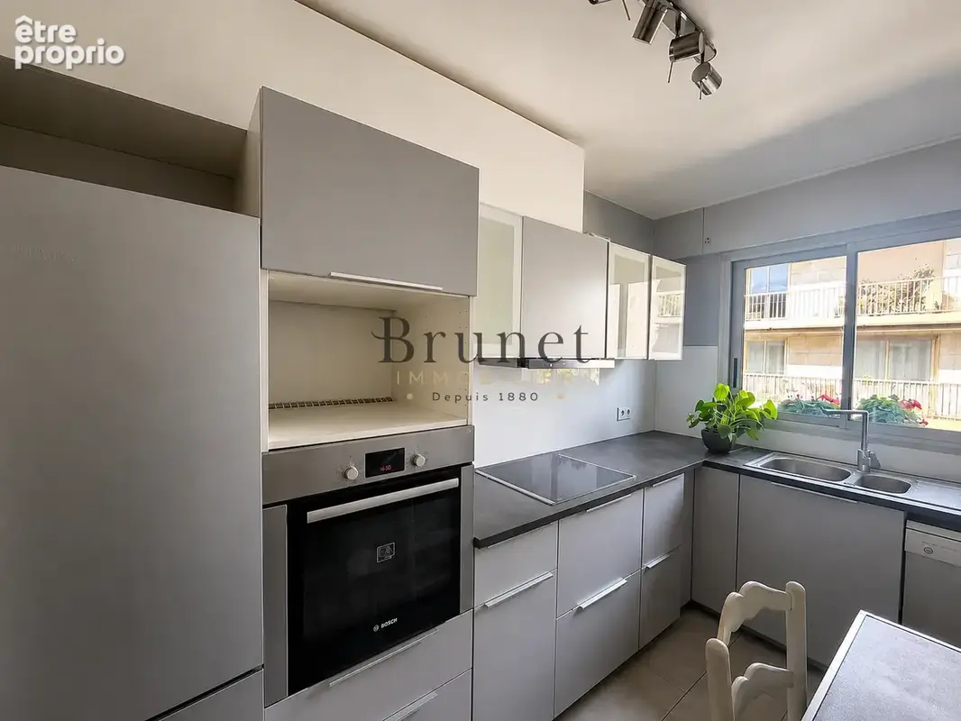 Appartement - 4 pieces avec balcon - quartier diderot - photo 6