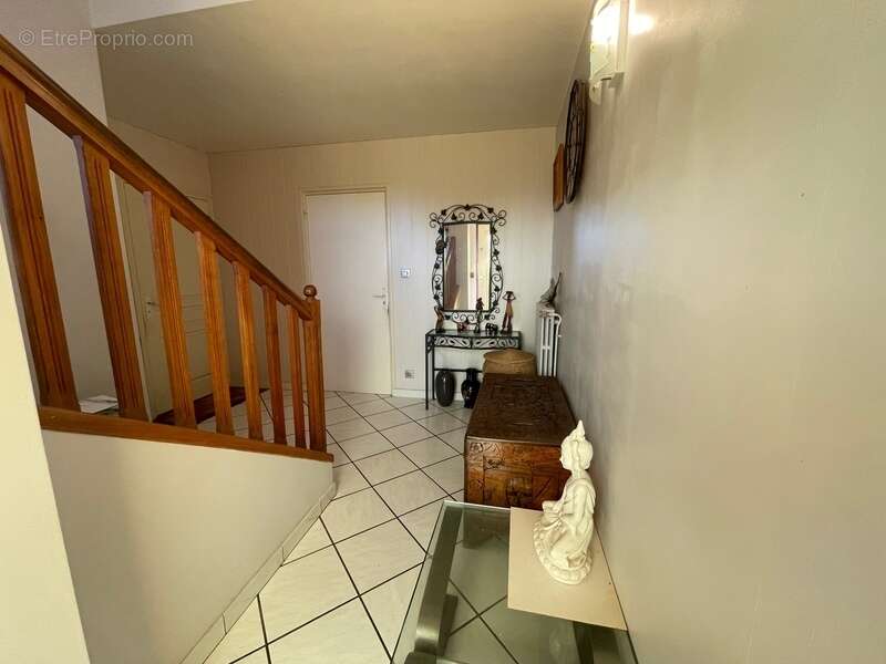 Maison à DECAZEVILLE