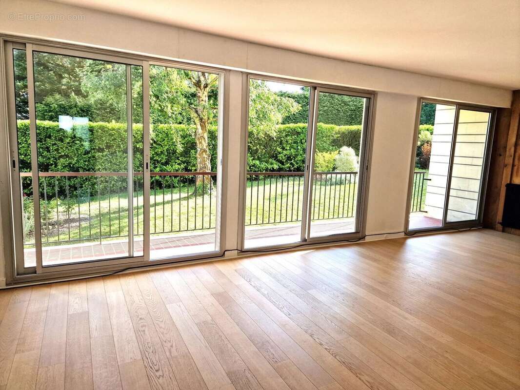 Appartement à CHAMBOURCY