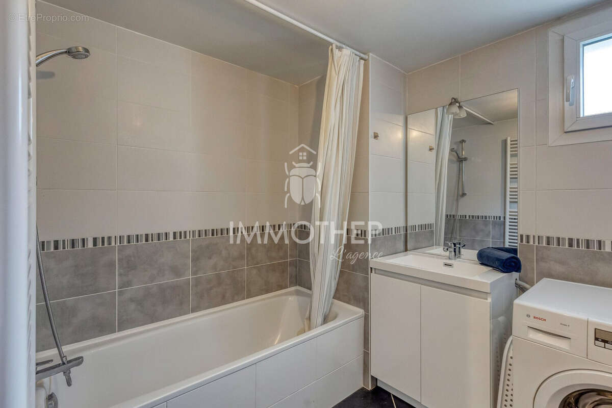 Appartement à GIERES