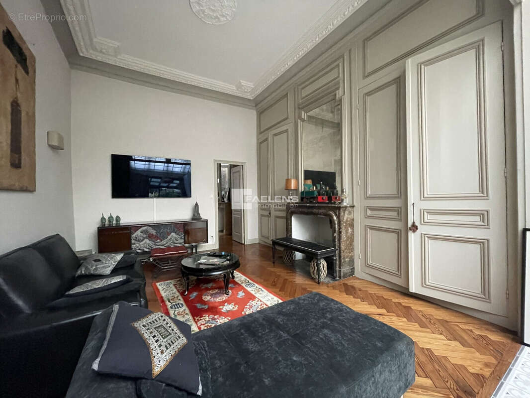 Appartement 78 m² à Lille  - photo 3