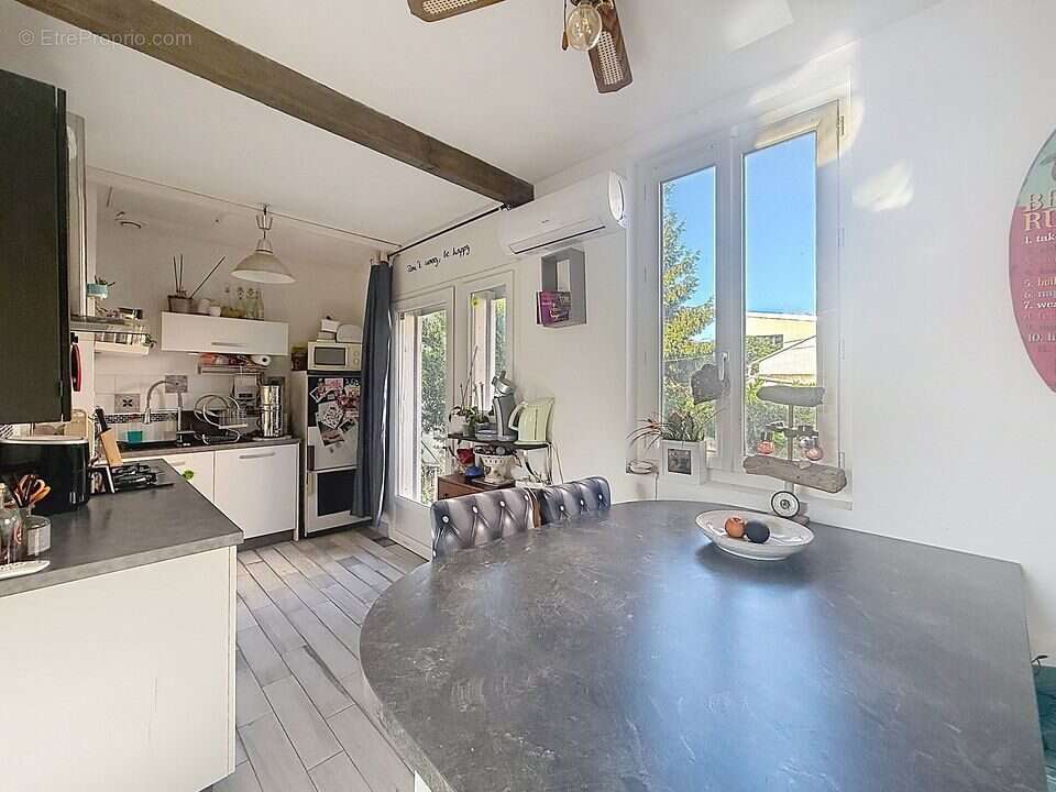 Maison 59 m² à Tours  - photo 4