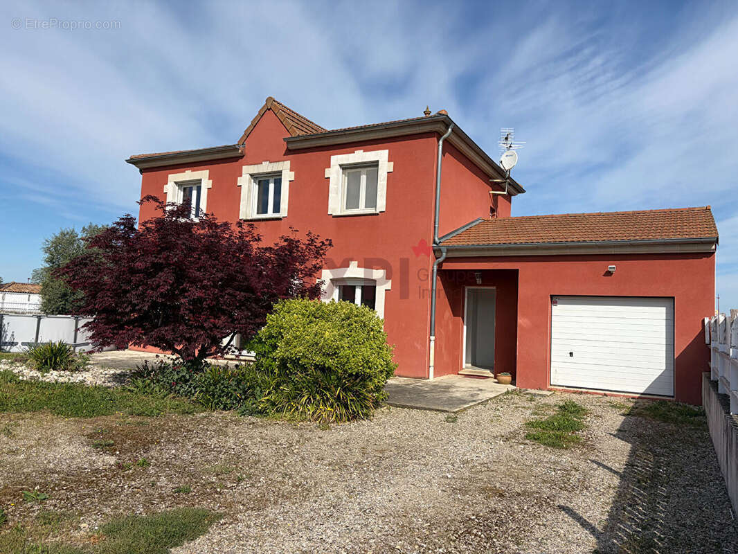 Maison à SAINT-PAUL-LES-ROMANS