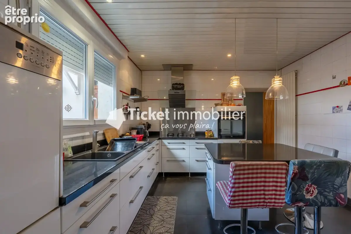 TOULOUSE – BONNEFOY : maison de caractère de 138m², 5 chambres, terrasse et double garage - photo 9