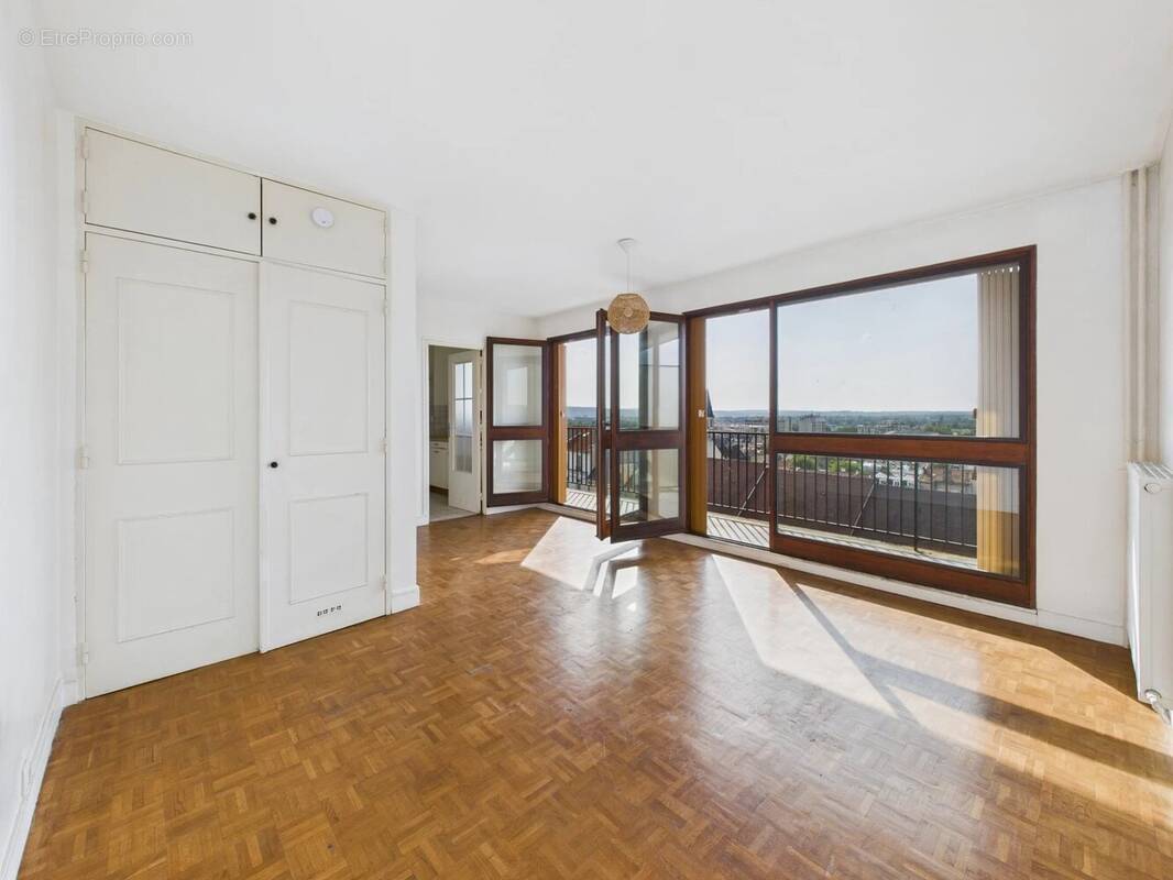 Appartement à RUEIL-MALMAISON