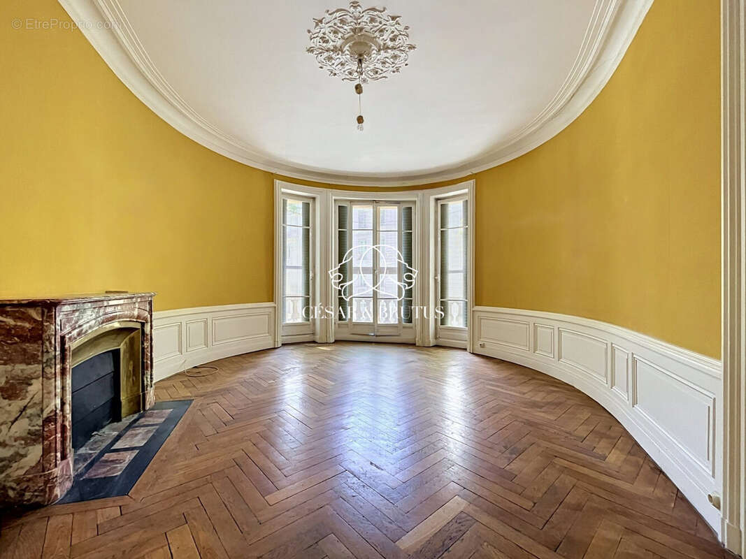 Appartement à LYON-6E