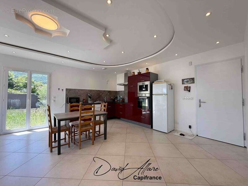 Maison de plain-pied récente – 81,5 m² – 3 chambres – Garage - Châteauneuf-de-Chabre (05) - photo 23
