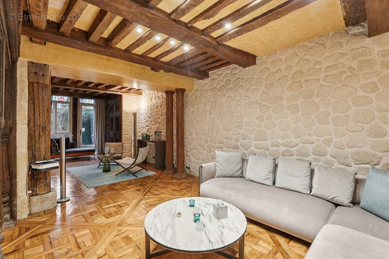 Appartement à PARIS-6E