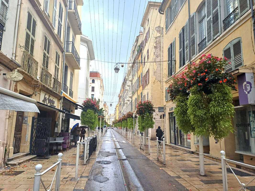 Commerce à TOULON