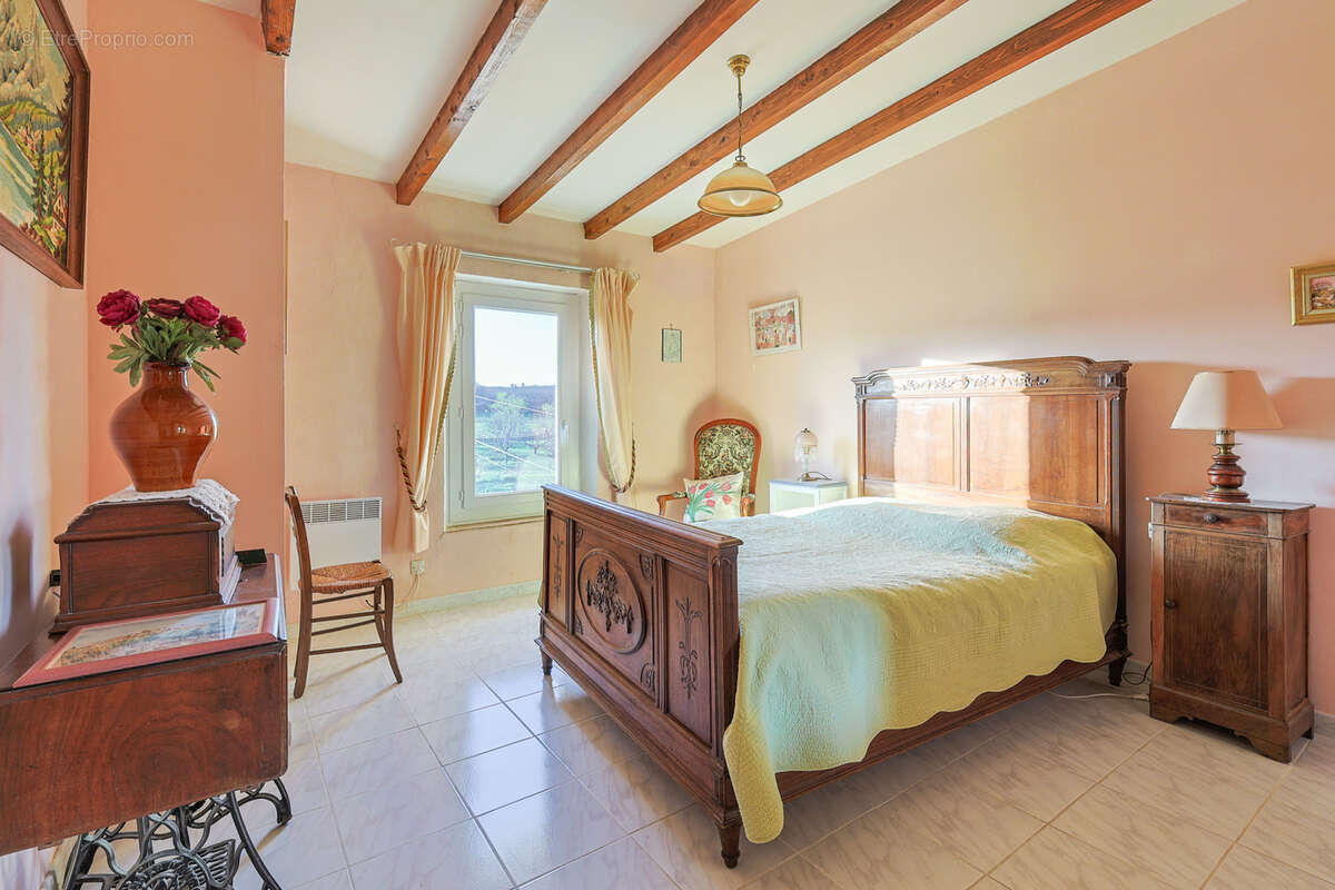 Maison à SAINT-MARTIN-DE-CASTILLON