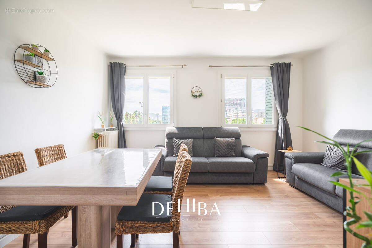 Appartement à MARSEILLE-8E