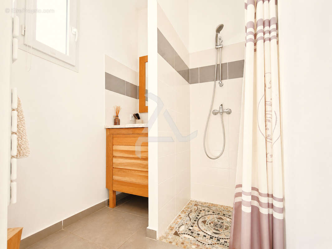 10’ porto-vecchio dans impasse résidentielle, villa t5 113m2 « première main » de 2014 - photo 19