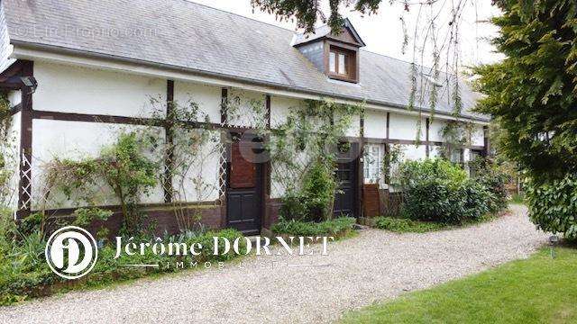 spor_00006_f96836f - Maison à GRANDVILLIERS