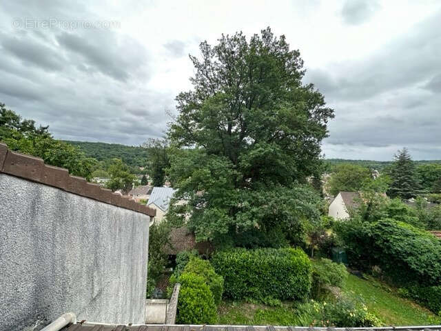 Appartement à BURES-SUR-YVETTE