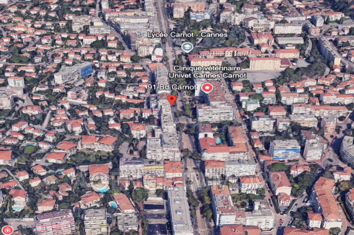 Parking à CANNES
