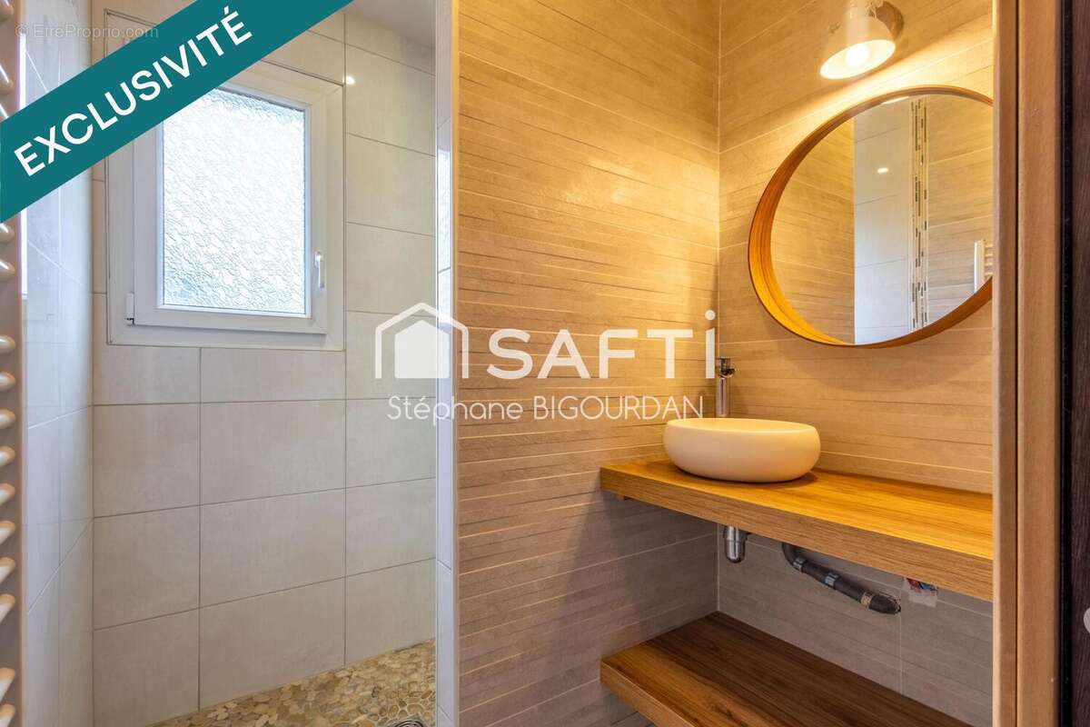 Photo 9 - Maison à ECOLE-VALENTIN