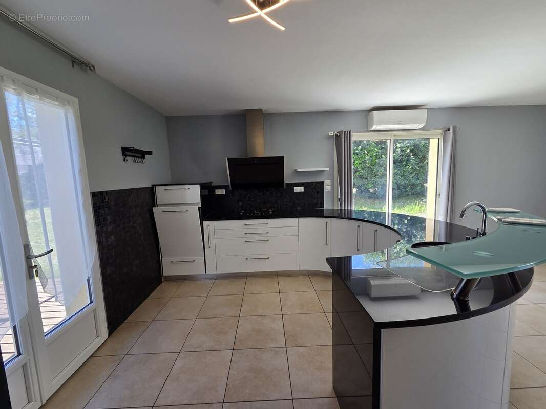 Appartement 119 m² à Le Grand-Bourg  - photo 5