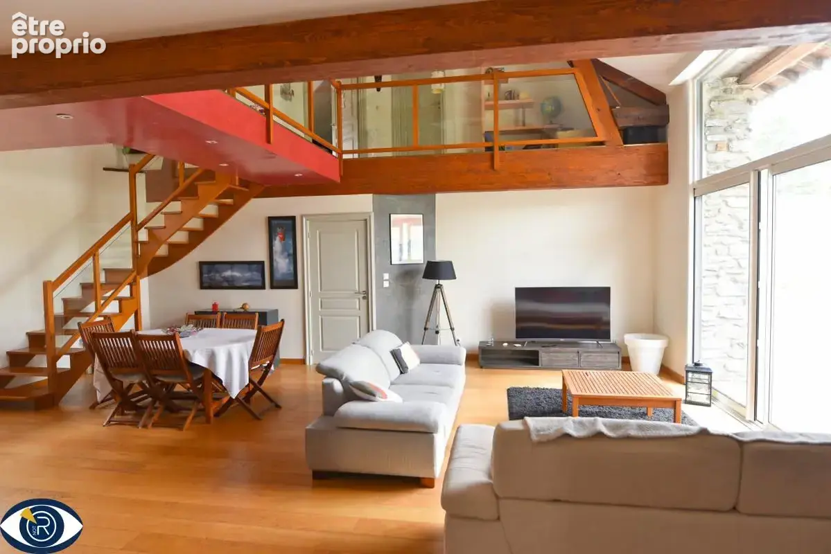 Maison 138 m² à Laval  - photo 3
