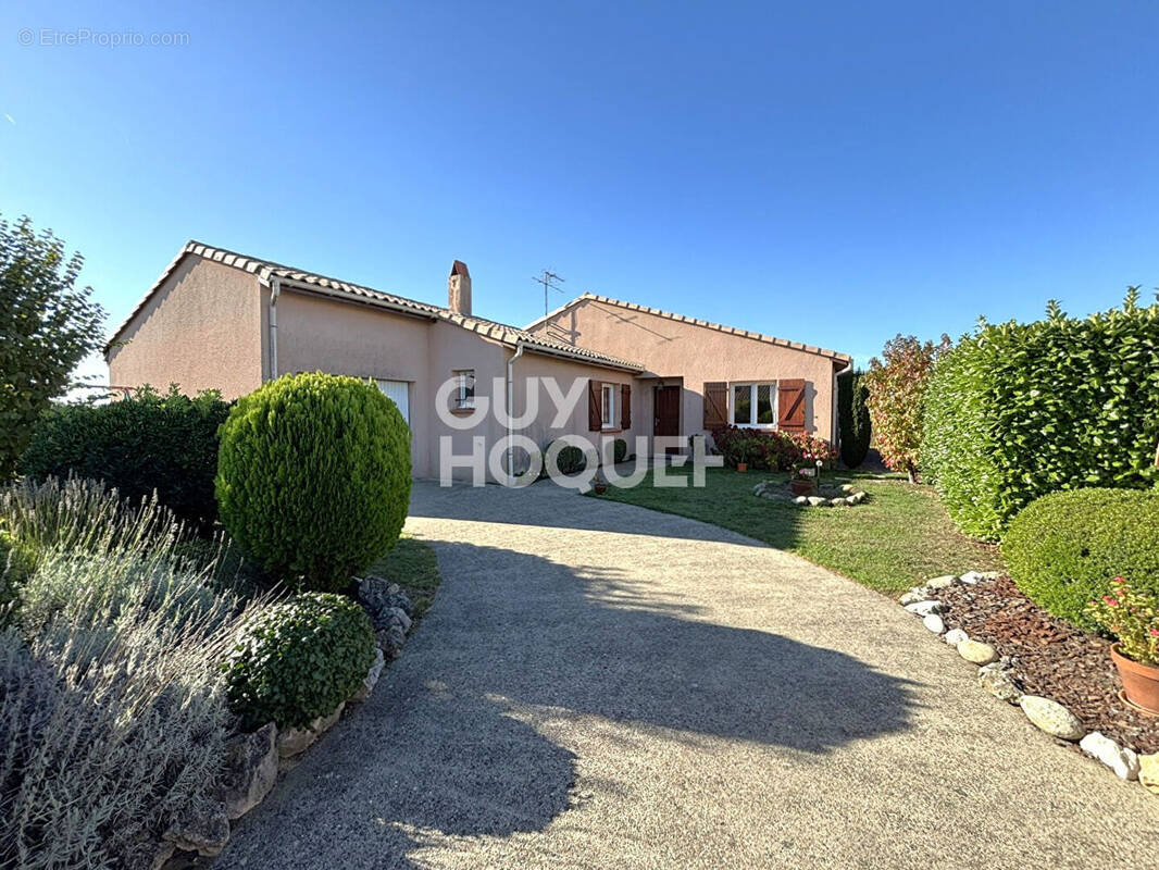 Maison à LA SALVETAT-SAINT-GILLES