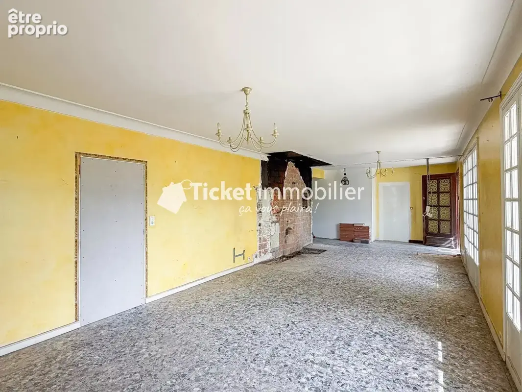Appartement 61m2 pibrac centre, 1er étage, terrasse couverte de 32m2, jardin privatif d'environ 130m2, combles de 35m2, à rénove - photo 4