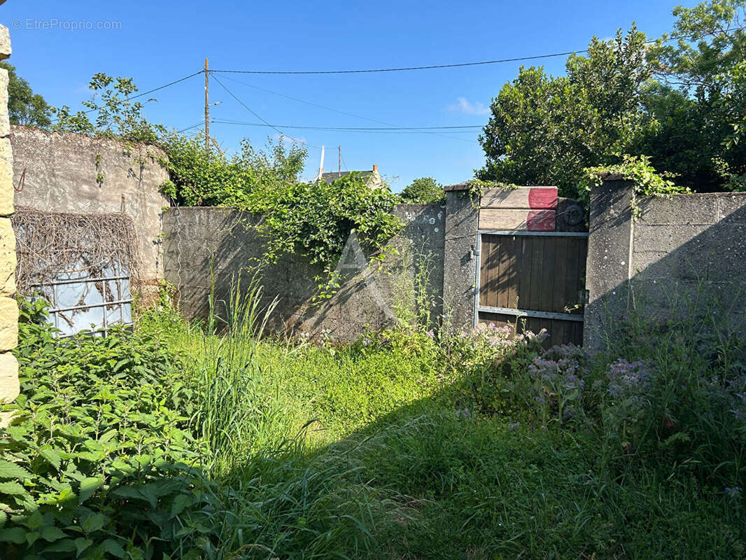 Maison à L'ILE-D'ELLE