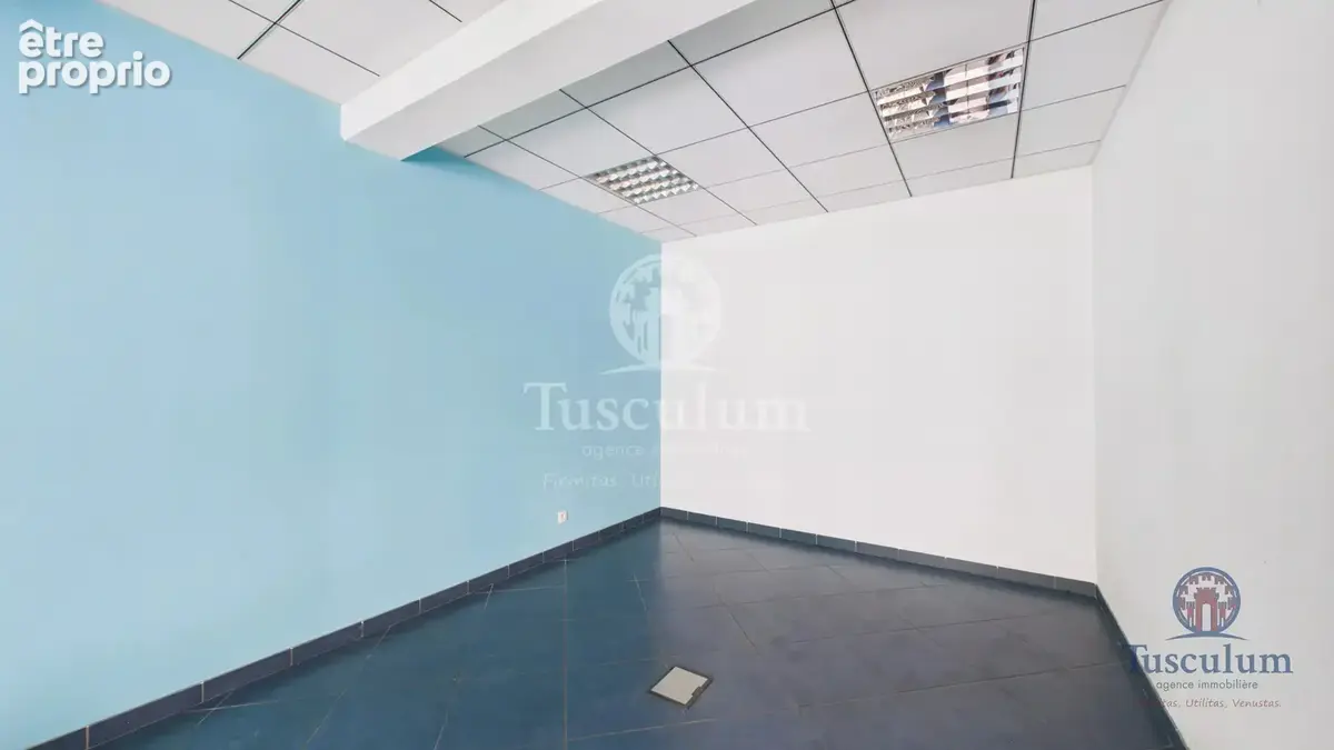 A vendre - local commercial 158m² audun le tiche - photo 7