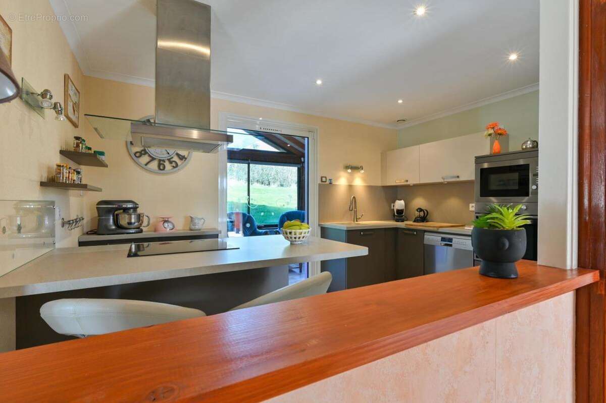 Maison à SAINTE-CONSORCE