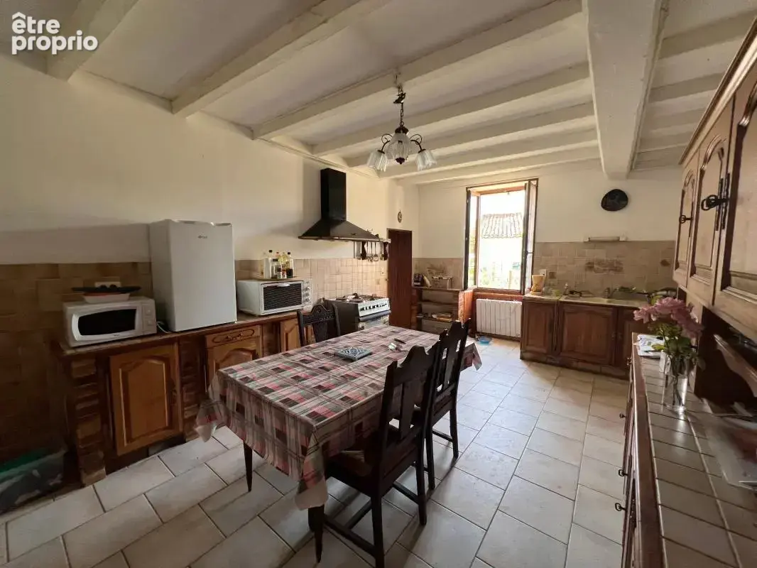 maison à vendre 7 pièces BURIE (17)Dépendances et Studio - photo 4