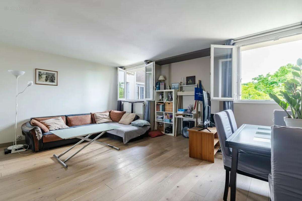 Appartement à GENNEVILLIERS