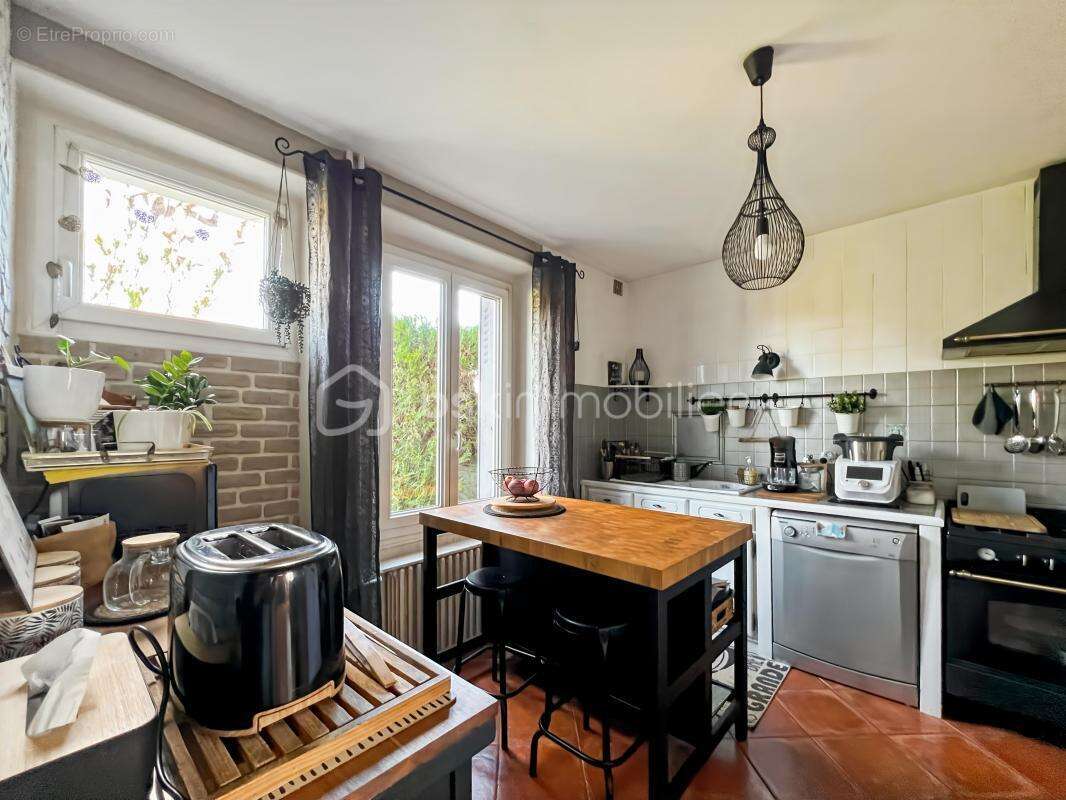 Maison à LIMEIL-BREVANNES