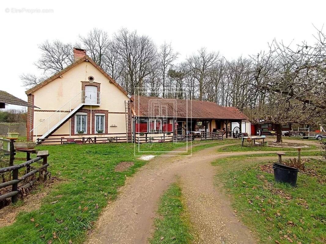 Maison à MILLANCAY