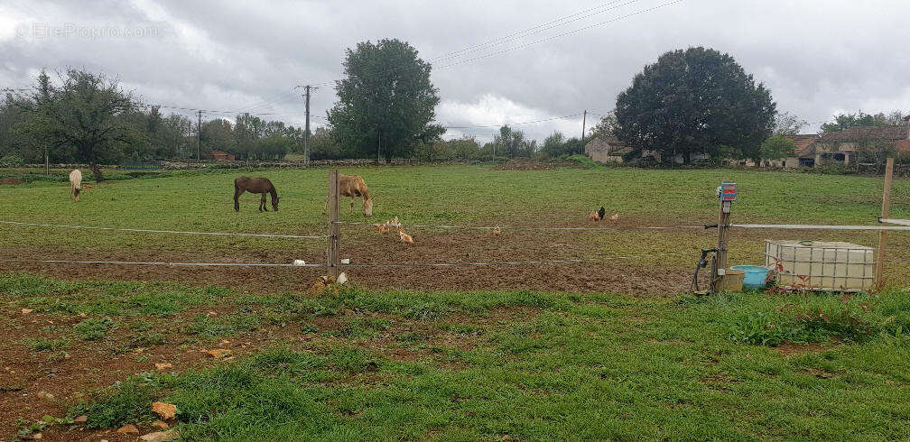Ancien corps de ferme quercynois a renover - photo 2