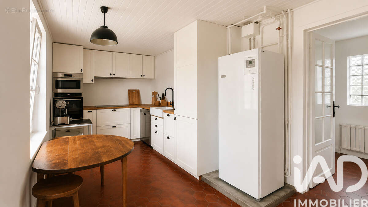 Maison 196 m² à Le Favril  - photo 5