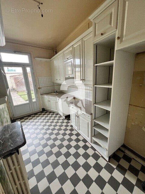 Appartement 98 m² à Soissons  - photo 3