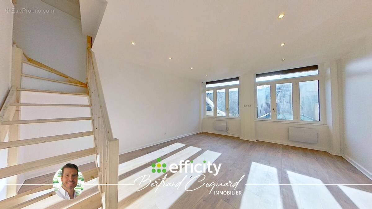 Appartement à PONTCHARRA-SUR-TURDINE