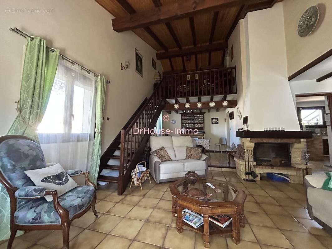 Maison à VILLELONGUE-DE-LA-SALANQUE
