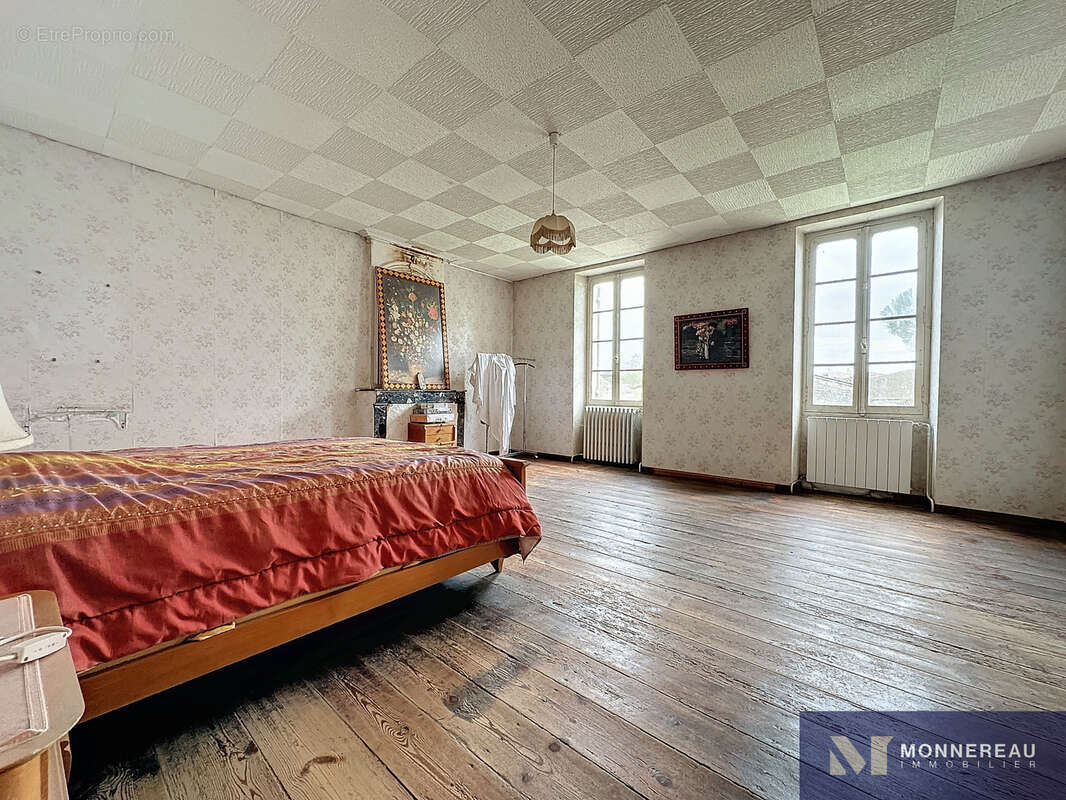 Maison à MEURSAC