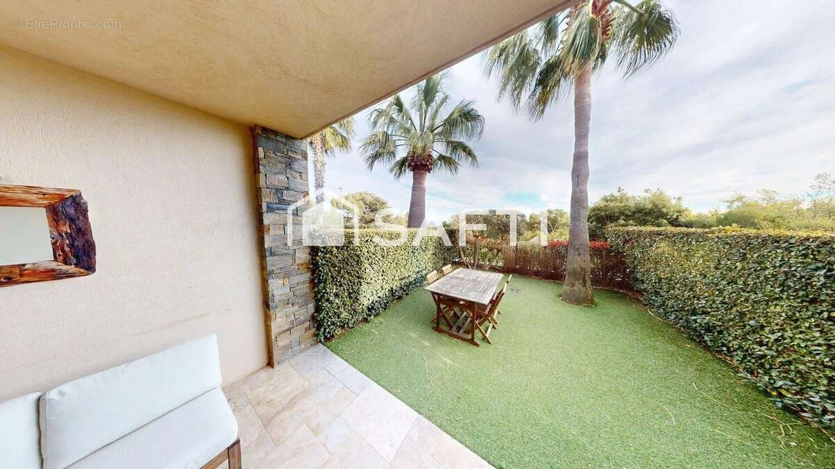 Photo 3 - Appartement à ROQUEBRUNE-SUR-ARGENS